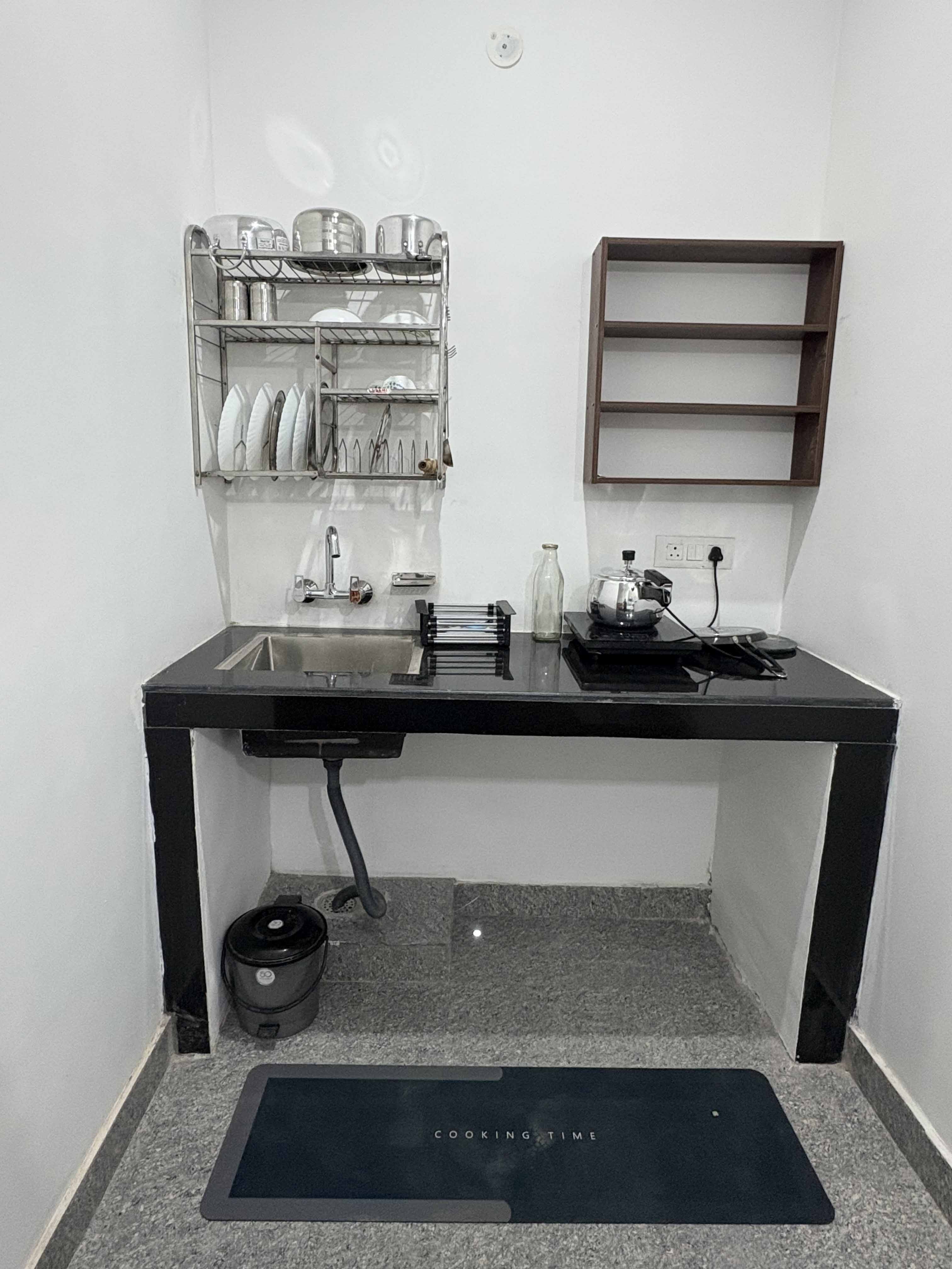 The Cloud Seven - Our Studio Apartment