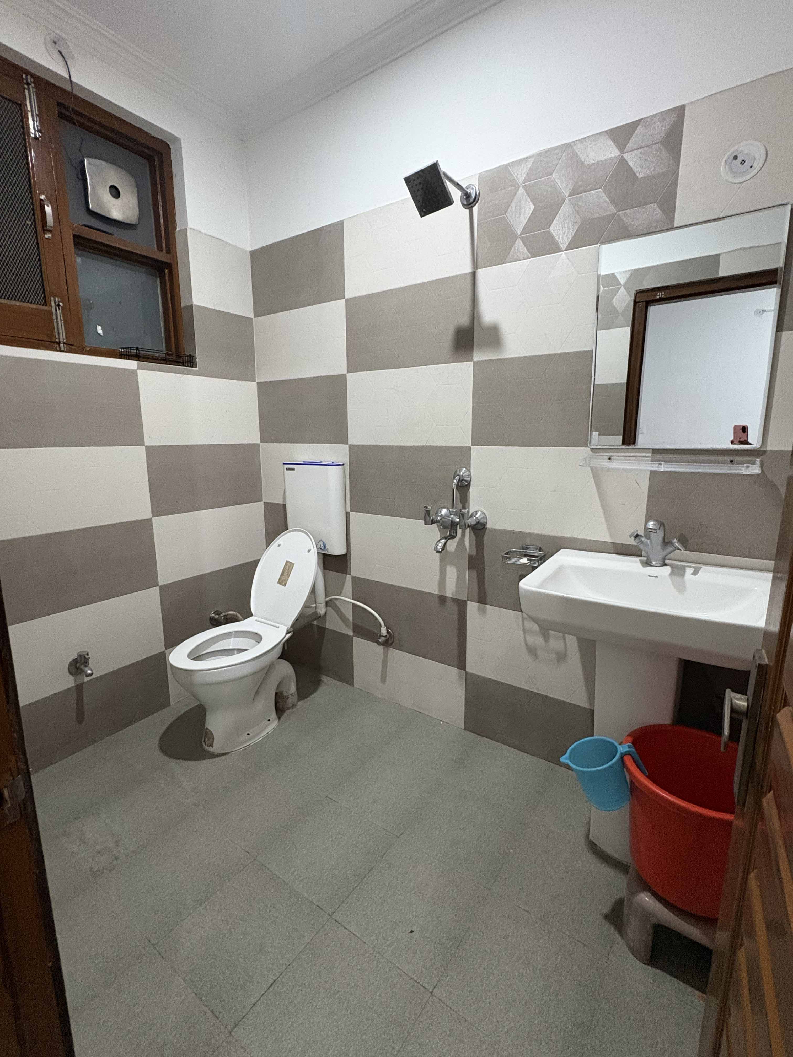 The Cloud Seven - Our Studio Apartment